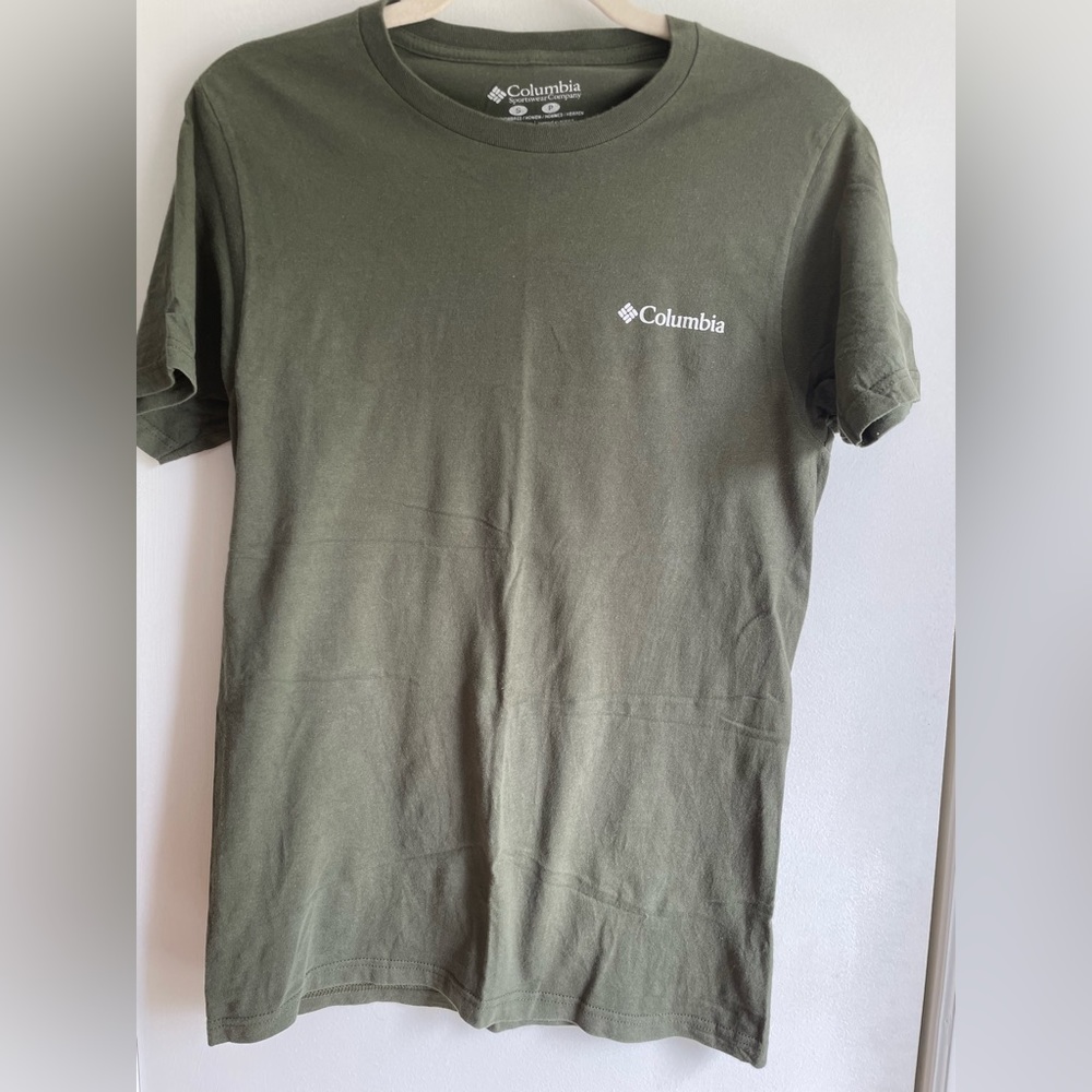 Columbia tshirt